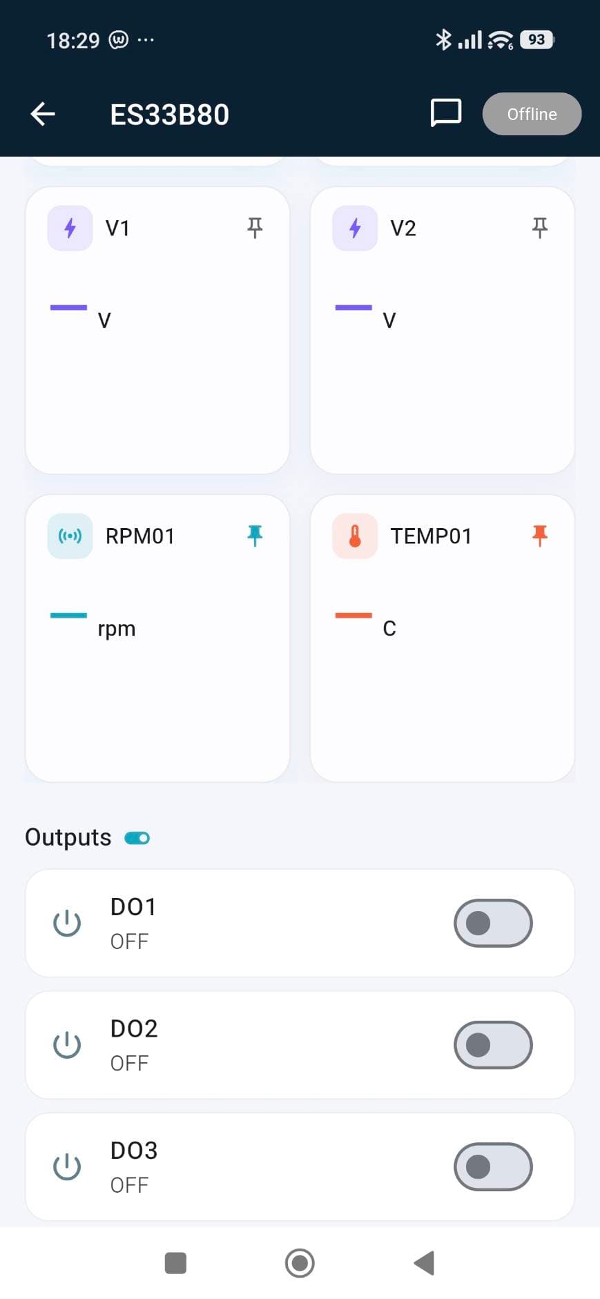 ไทล์เซนเซอร์แต่ละตัว พร้อมสวิตช์สั่งเอาต์พุต (รีเลย์) จากมือถือ